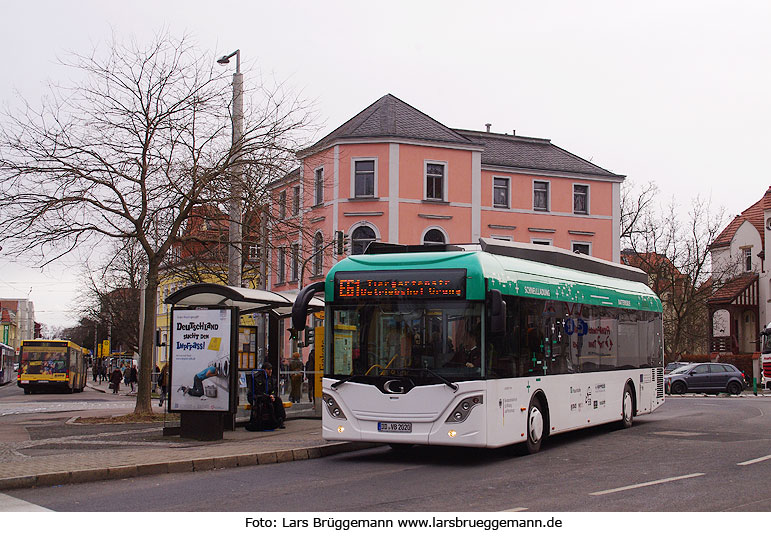 DVB Elektrobus in Dresden des Frauenhofer Instituts an der Haltestelle Wasaplatz