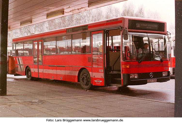 Der VHH Bus 8238 an der U-Bahn-Haltestelle Billstedt in Hamburg