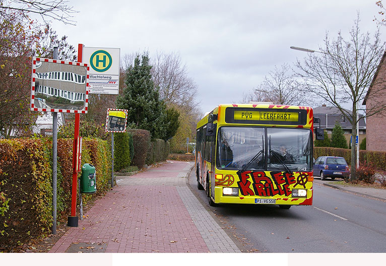 Die Bushaltestelle Schenefeld Wachtelweg der Buslinie 186