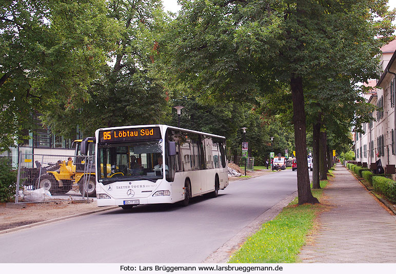 Ein Bus der Linie 85 in Dresden in der Hepkestraße