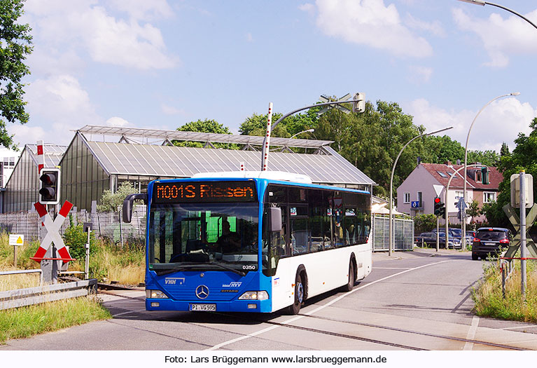 VHH Bus Linie Metrobus 1 vormals Linie 187 - Bahnübergang Sieversstücken