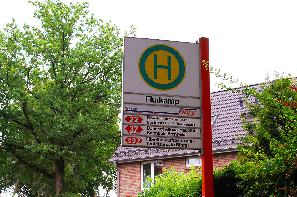 Die Bushaltestelle Flurkamp in Hamburg