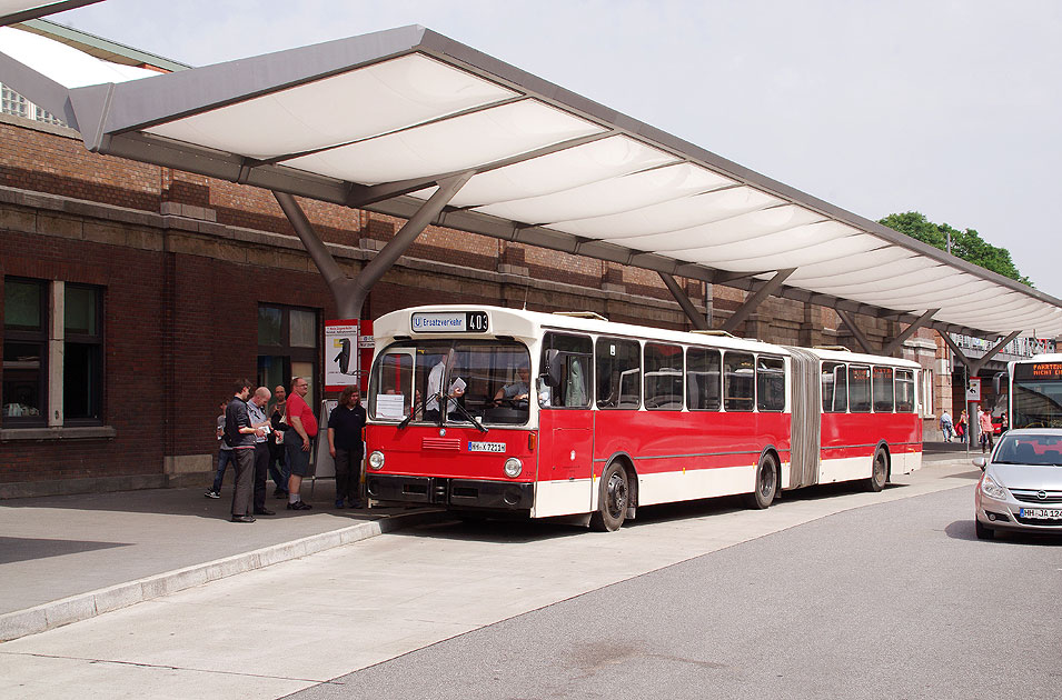 Hochbahn Gelenkbus - HOV 7211 - O 305 G - Bahnhof Barmbek - Busbahnhof