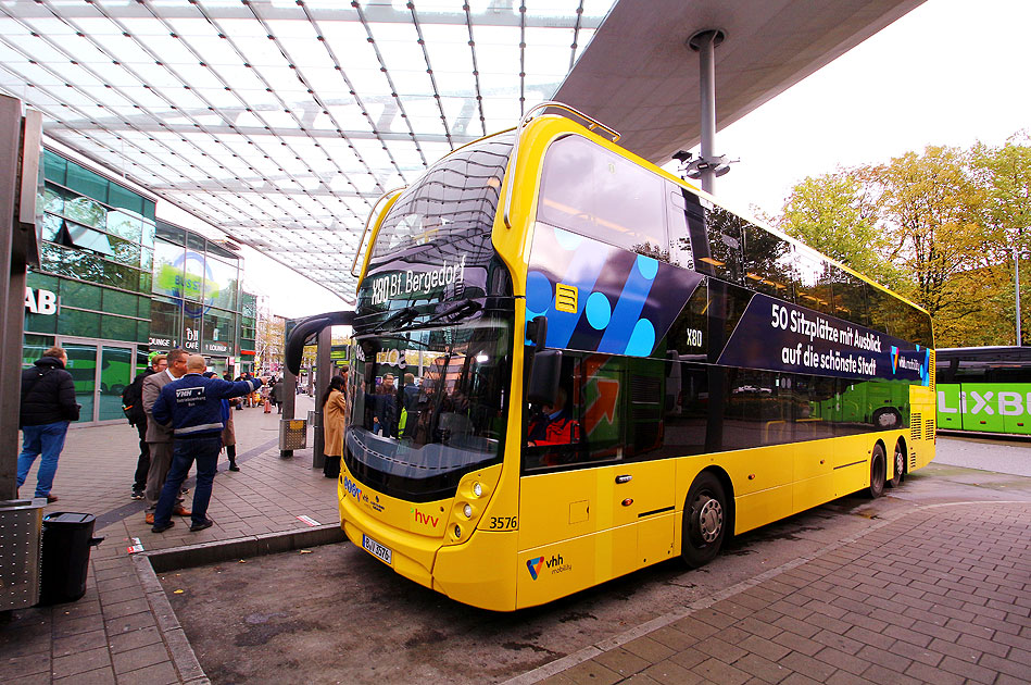 Der BVG 3576 Doppeldeckerbus beim Testeinsatz in Hamburg bei der VHH