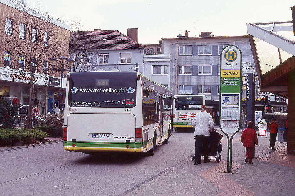 Ein VMR Bus am ZOB in Bad Oeynhausen
