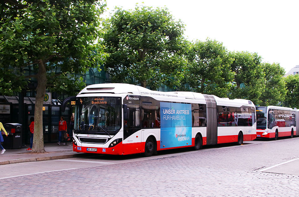 Das modernste Bussystem Europas: Ein Volvo 7900 LH Hybrid im Einsatz bei der Hamburger Hochbahn