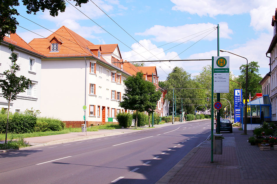 Die Haltestelle Freienwalder Straße vom Obus in Eberswalde