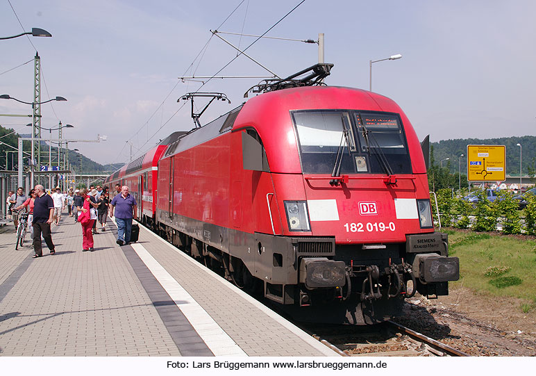 DB Baureihe 182 im Bahnhof Bad Schandau - S-Bahn Dresden