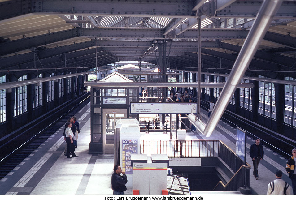 Der Bahnhof Westkreuz der S-Bahn in Berlin
