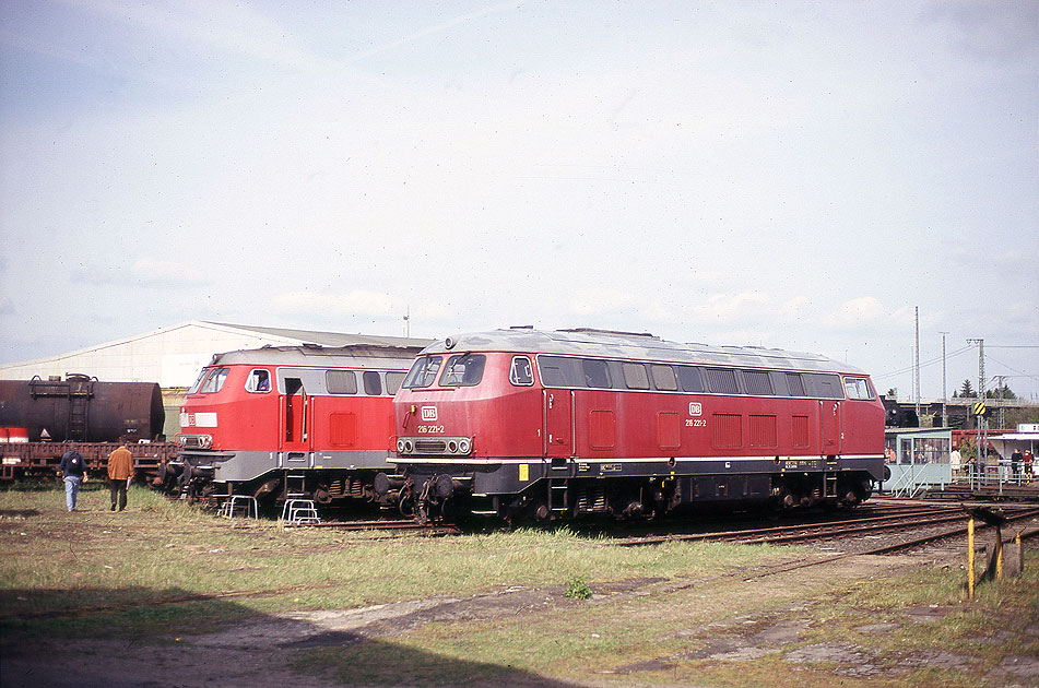 Eine Lok der Baureihe 218 im Bw Neumünster