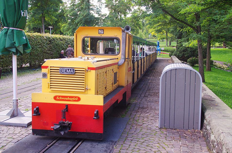 Lok Schwabenpfeil der Killesbergbahn in Stauttgart