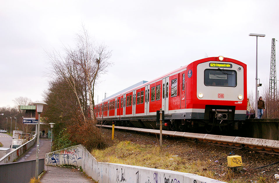 S-Bahn Bahnhof Diebsteich in Hamburg
