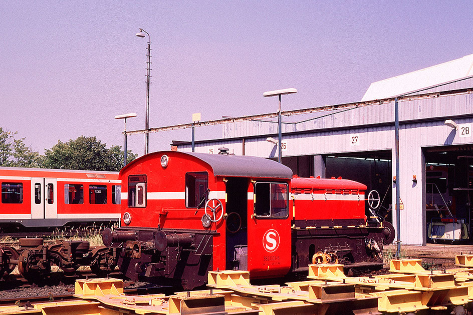Die 382 001-6 die Werklok der Hamburger S-Bahn