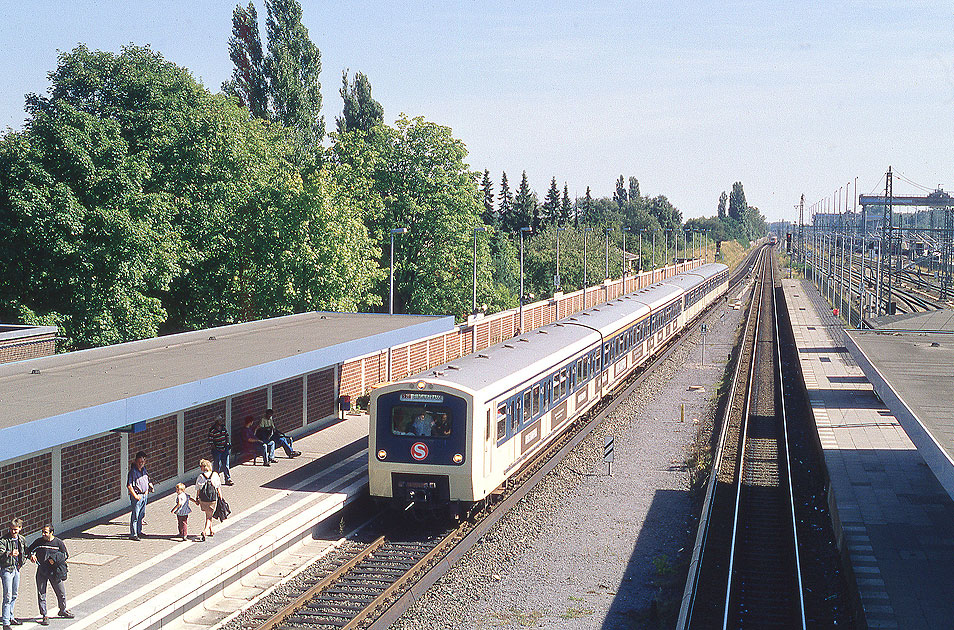 Die S-Bahn Hamburg - Baureihe 472 - Bahnhof Billwerder Moorfleet