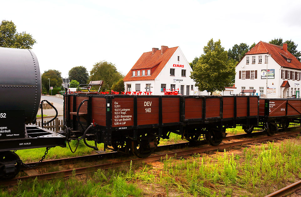 Der DEV Güterwagen 140 im Bahnhof Asendorf