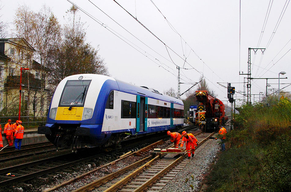 Entgleister Marschbahnzug im Bahnhof Elmshorn