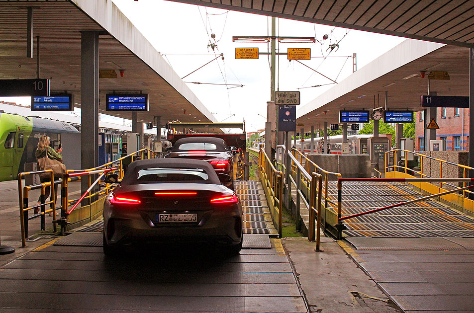 Autoverladung auf Autozug in Hamburg-Altona