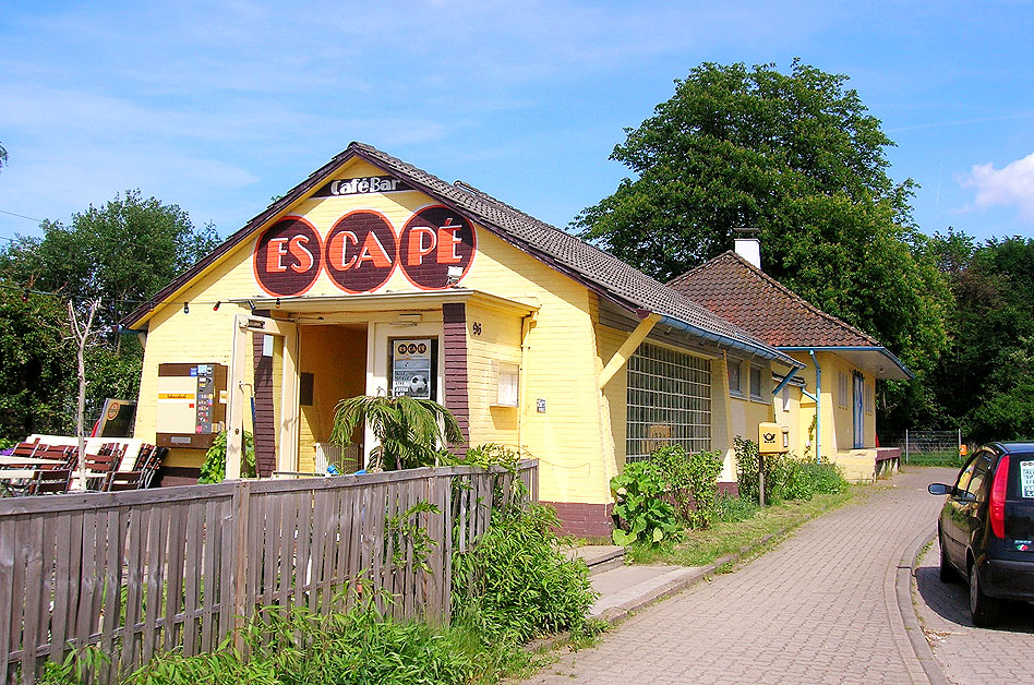 Das Bahnhofsgebäude vom Bahnhof Neu Wulmstorf