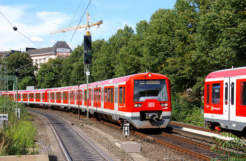 Hamburger S-Bahn Baureihe 474 - Bahnhof Dammtor