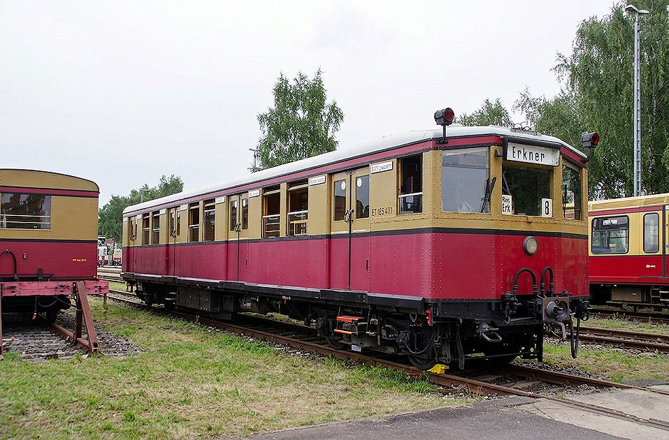 Museumszug der Baureihe ET 165 im RAW Sch&ouml;neweide