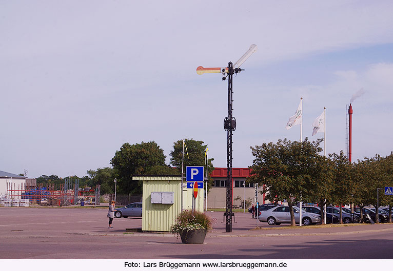 Signal der Ölandsbahn in Borgholm vor dem Bahnhof