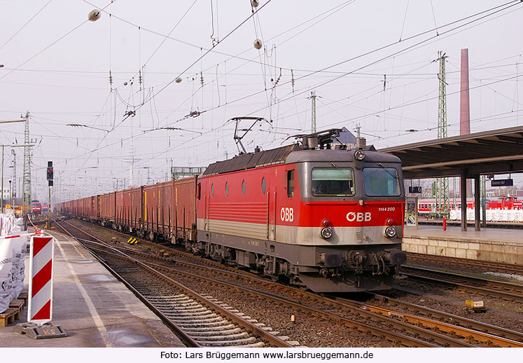Die ÖBB Lok 1144 200 in Bremen Hbf
