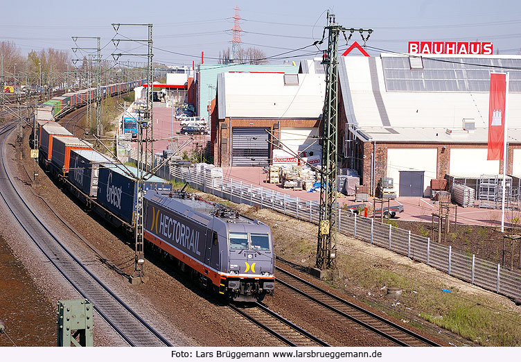 Foto Hectorrail Lok der Baureihe / Class 241 im Bahnhof Hamburg-Harburg