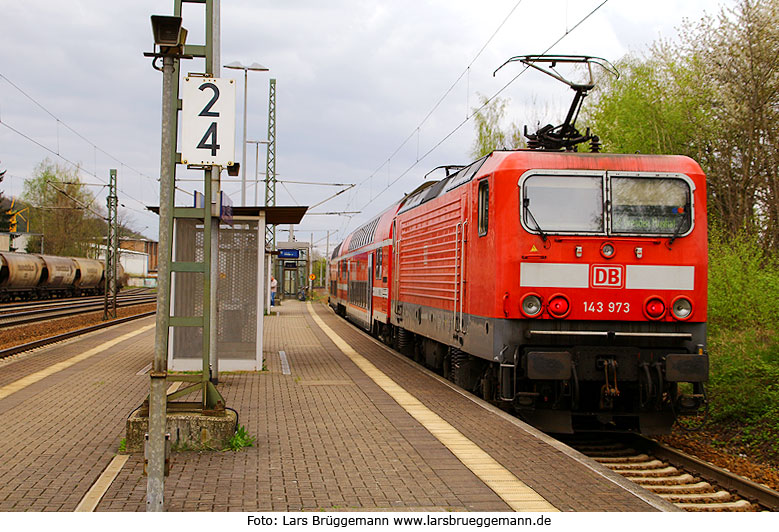S-Bahn in Dresden - Bahnhof Heidenau-Großsedlitz