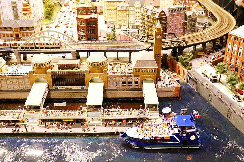 Die Hamburger Landungsbrücken im Miniatur Wunderland