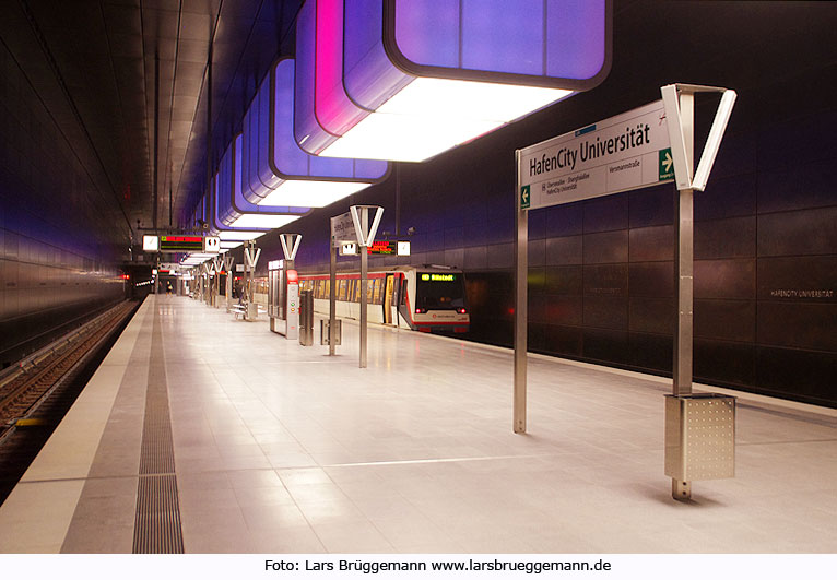 U-Bahn Haltestelle Hafencity Universität der Hamburger Hochbahn