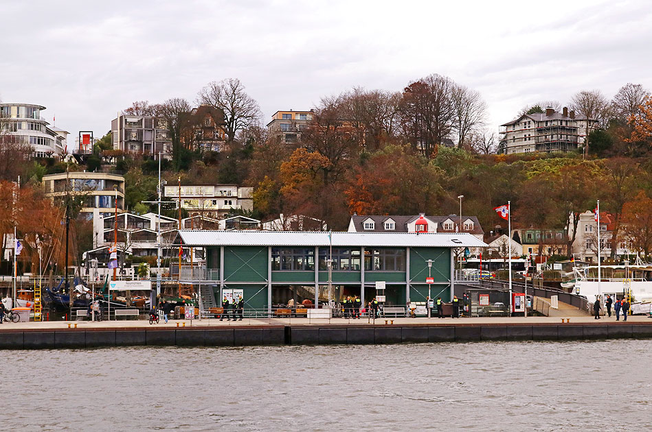 Der Anleger Neumühlen in Hamburg