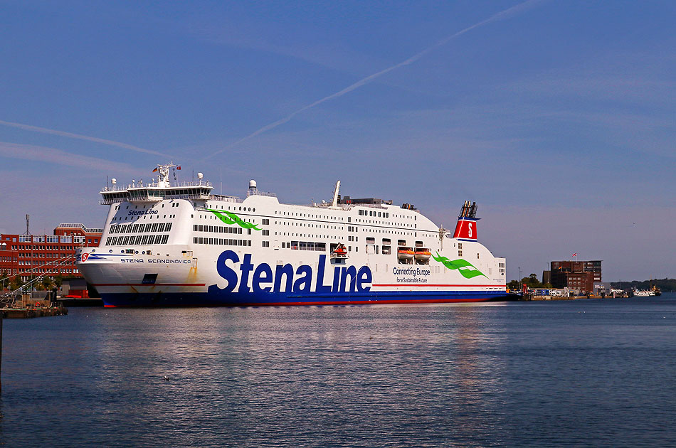 Die Stena Scandinavica von Stenaline in Kiel