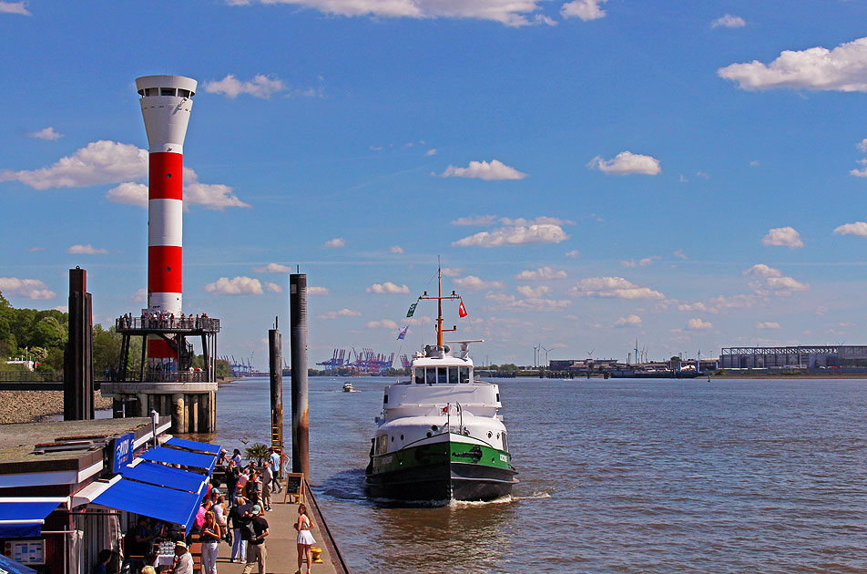 Das HAAG Schiff Kirchdorf in Blankenese