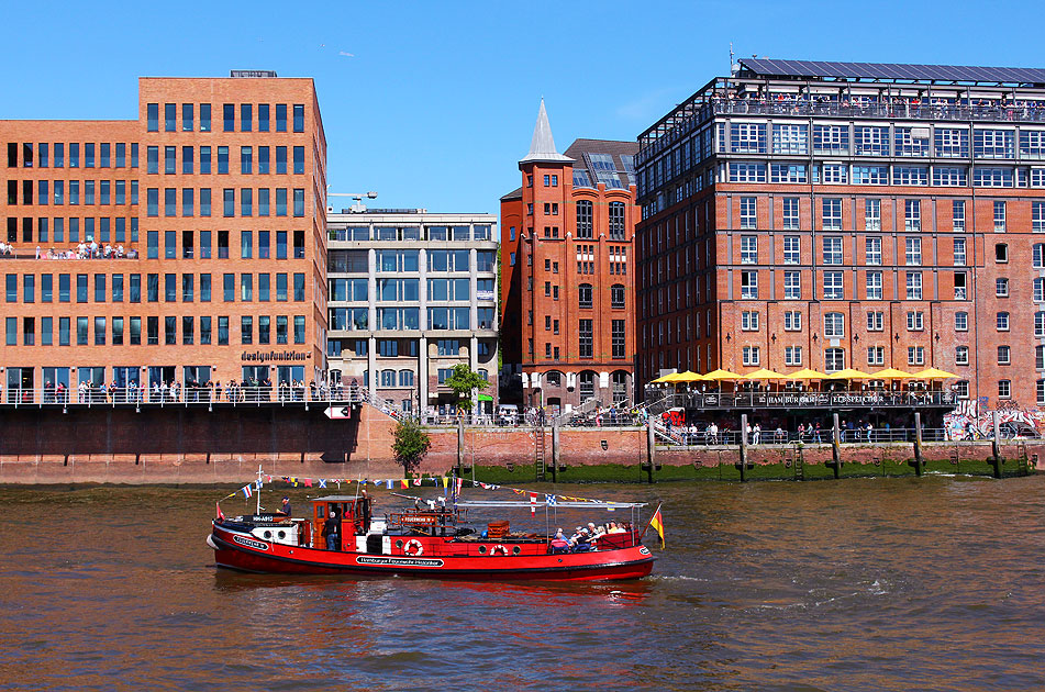 Das Feuerlöschboot IV vom Verein Hamburger Feuerwehr Historiker e.V. in Hamburg