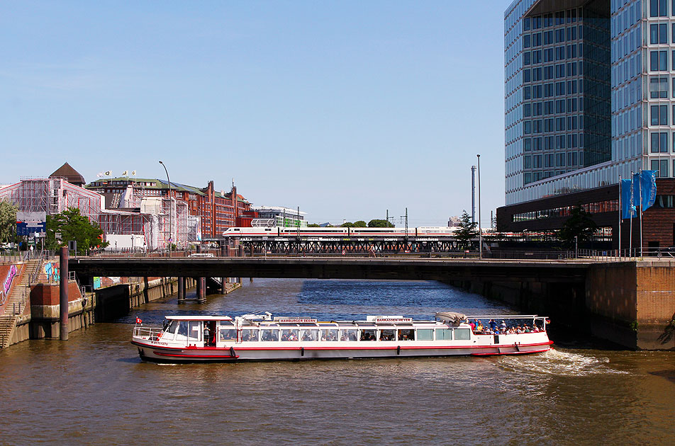 Das Schiff Hamburger Deern von Barkassen Meyer