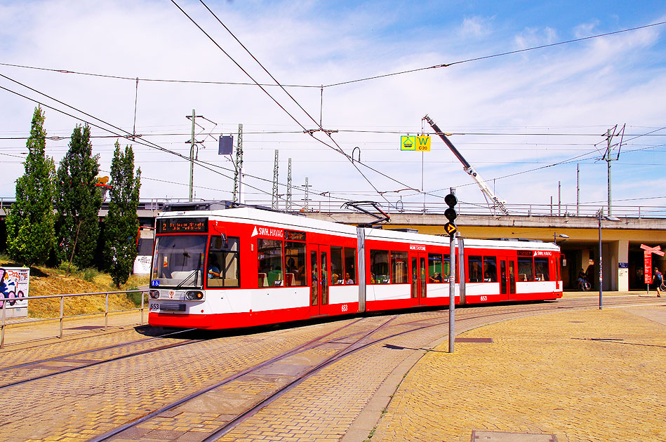 Mit Elektromobilät durch Halle: Die Straßenbahn in Halle von der HAVAG