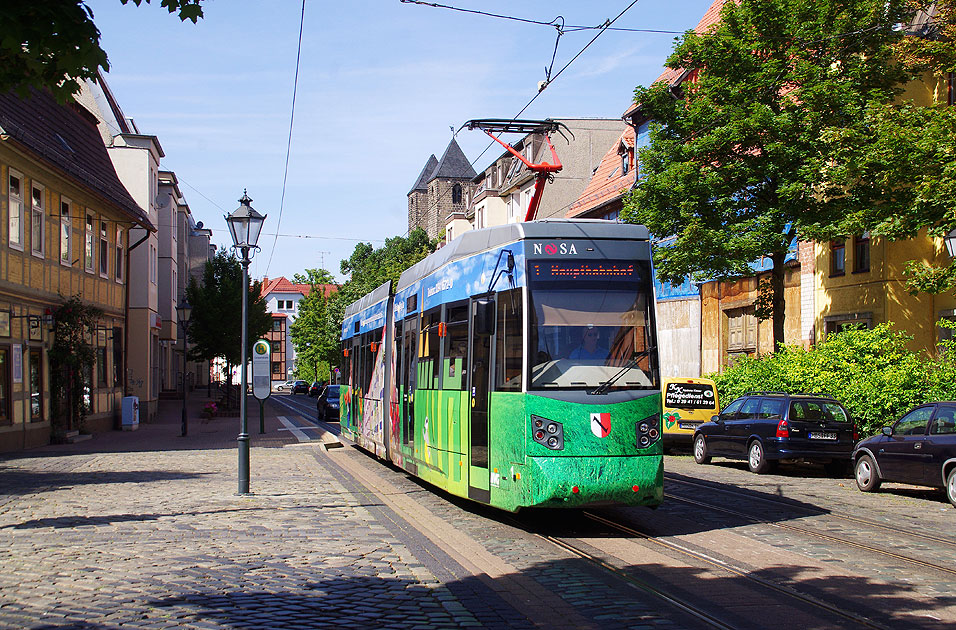 Die Straßenbahn in Halberstadt an der Gröperstraße