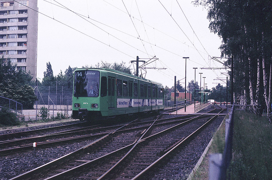 Stra&szlig;enbahn - Stadtbahn - Hannover Haltestelle Roderbruch