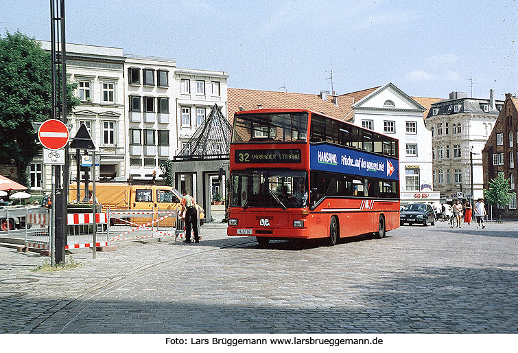 Lübeck LVG Doppeldeckerbus am Koberg