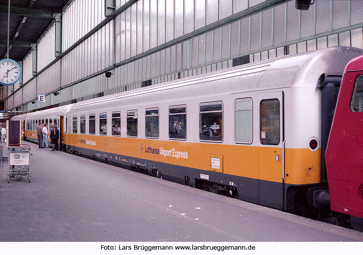 Wagen vom Lufthansa Airport Express