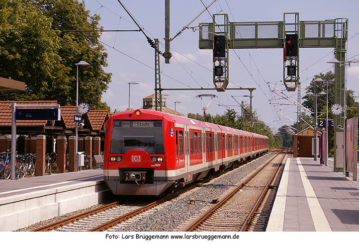 S-Bahn nach Stade in Buxtehude - Baureihe 474.3