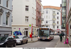Haltestelle Große Rainstraße mit einem Bus der SBG