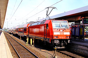 Eine Lok der Baureihe 146 in Nürnberg Hbf