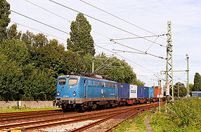 Eine Lok der Baureihe 139 im Hamburger Hafen - Hohe Schaar