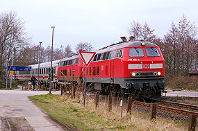 Die 218 192 in Friedrichstadt an der Marschbahn