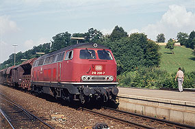 DB Baureihe 218 - Lok 218 208-7 in Hersbruck rechts der Pegnitz