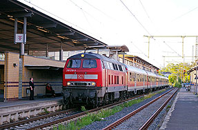 Eine Lok der Baureihe 218 in Bad Oldesloe