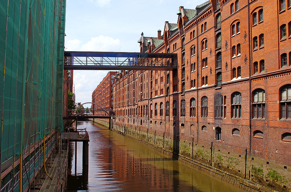 Die Speicherstadt in Hamburg mit dem Miwula