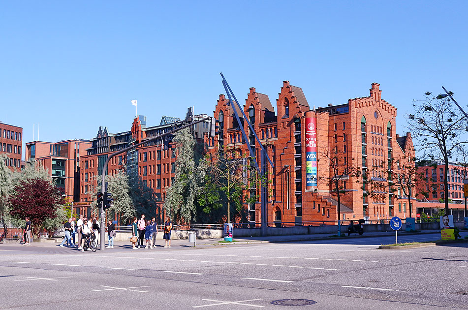 Das Internationale Maritime Museum in der Hamburger Speicherstadt mit der Anschrift Koreastraße 1
