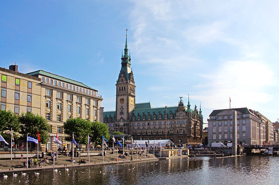 Das Hamburger Rathaus in der Hamburger Altstadt